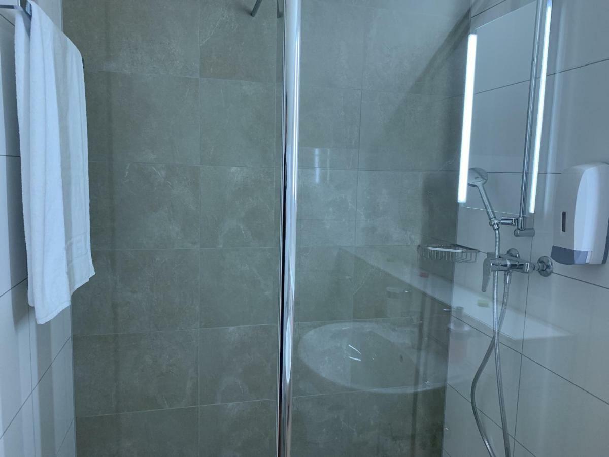 Romanel-sur-Morges Hotel Adore מראה חיצוני תמונה